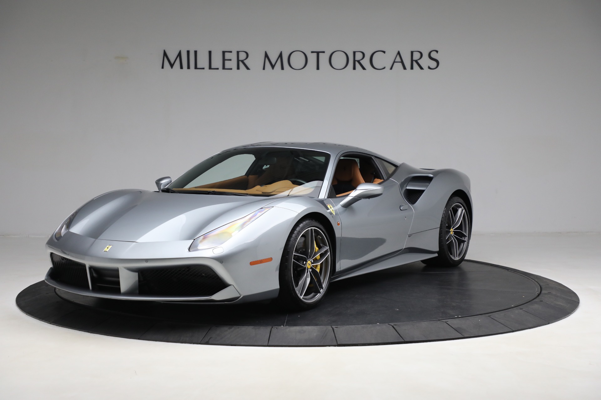 Used 2018 Ferrari 488 GTB for sale $294,900 at Alfa Romeo of Westport in Westport CT 06880 1