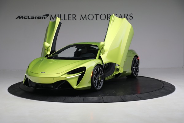 New 2023 McLaren Artura Vision for sale Sold at Alfa Romeo of Westport in Westport CT 06880 15