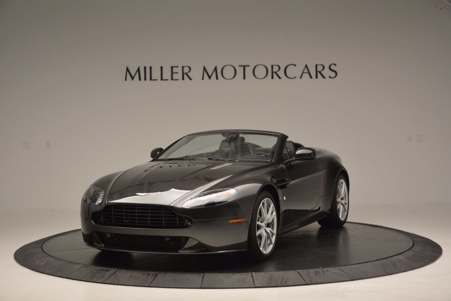 Used 2016 Aston Martin V8 Vantage S Roadster for sale Sold at Alfa Romeo of Westport in Westport CT 06880 1