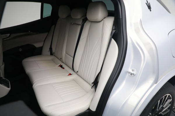 New 2023 Maserati Grecale Modena for sale $88,701 at Alfa Romeo of Westport in Westport CT 06880 20