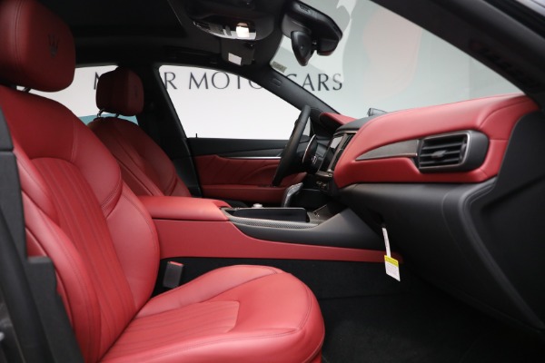 New 2023 Maserati Levante Modena for sale $117,285 at Alfa Romeo of Westport in Westport CT 06880 16
