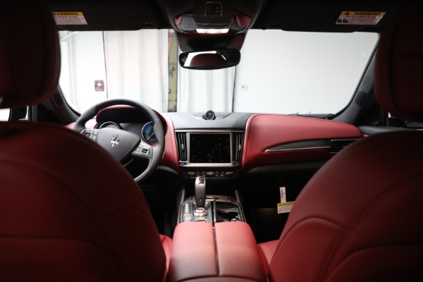 New 2023 Maserati Levante Modena for sale $117,285 at Alfa Romeo of Westport in Westport CT 06880 27