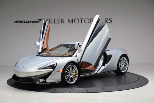 Used 2017 McLaren 570S for sale $164,900 at Alfa Romeo of Westport in Westport CT 06880 14