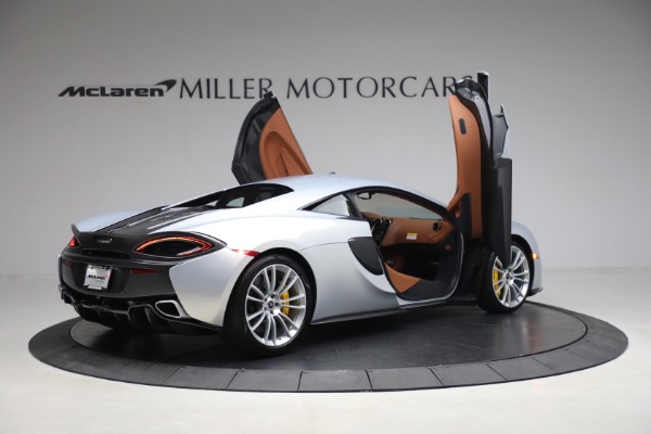 Used 2017 McLaren 570S for sale $164,900 at Alfa Romeo of Westport in Westport CT 06880 16