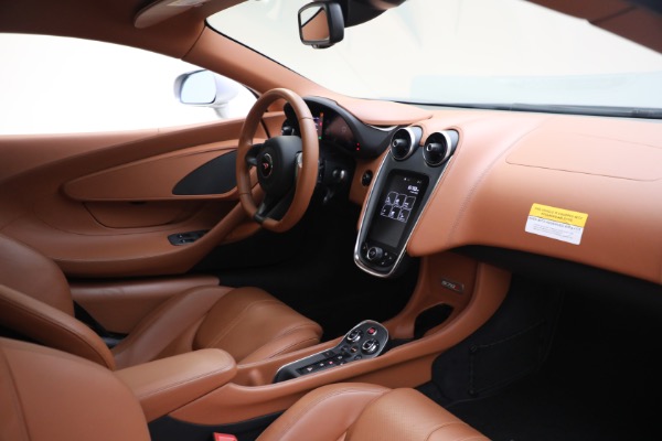 Used 2017 McLaren 570S for sale $164,900 at Alfa Romeo of Westport in Westport CT 06880 27