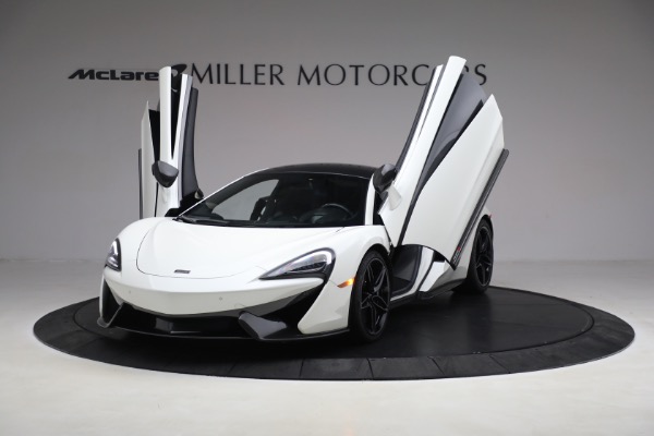 Used 2017 McLaren 570S for sale Call for price at Alfa Romeo of Westport in Westport CT 06880 14