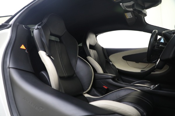 Used 2017 McLaren 570S for sale Call for price at Alfa Romeo of Westport in Westport CT 06880 23