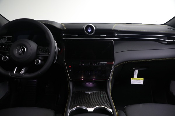 New 2023 Maserati Grecale Trofeo for sale $121,455 at Alfa Romeo of Westport in Westport CT 06880 22