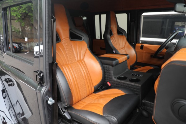 Used 1983 Land Rover Defender 110 Double Cab 6x6 Edition for sale $399,900 at Alfa Romeo of Westport in Westport CT 06880 13