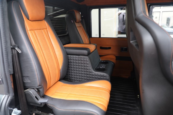 Used 1983 Land Rover Defender 110 Double Cab 6x6 Edition for sale $399,900 at Alfa Romeo of Westport in Westport CT 06880 15