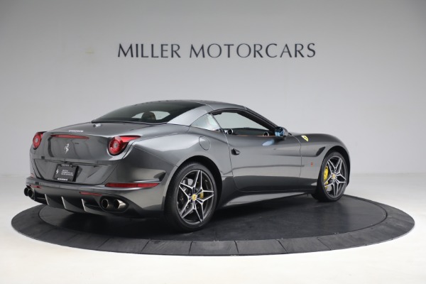 Used 2017 Ferrari California T for sale $151,900 at Alfa Romeo of Westport in Westport CT 06880 13