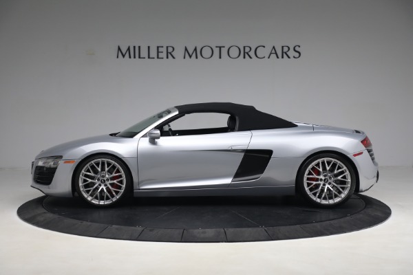 Used 2015 Audi R8 4.2 quattro Spyder for sale $149,900 at Alfa Romeo of Westport in Westport CT 06880 14