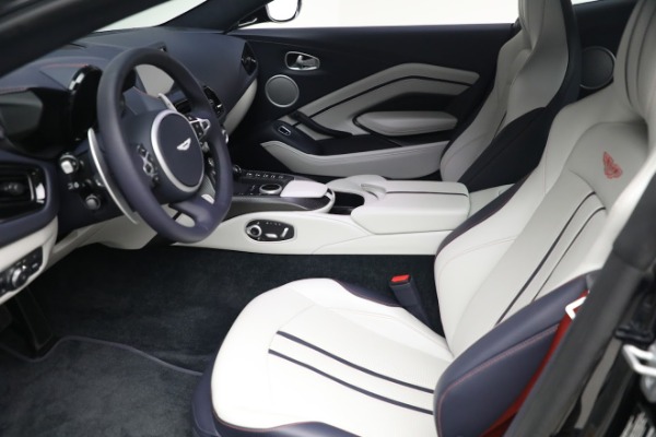 New 2023 Aston Martin Vantage V8 for sale $195,586 at Alfa Romeo of Westport in Westport CT 06880 14