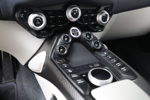 New 2023 Aston Martin Vantage V8 for sale $195,586 at Alfa Romeo of Westport in Westport CT 06880 17