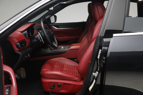Used 2019 Maserati Levante Trofeo for sale $81,900 at Alfa Romeo of Westport in Westport CT 06880 21