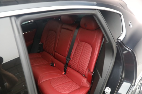 Used 2019 Maserati Levante Trofeo for sale $81,900 at Alfa Romeo of Westport in Westport CT 06880 25