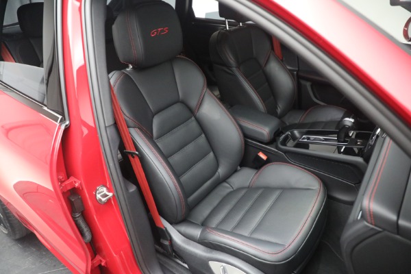 Used 2022 Porsche Macan GTS for sale Call for price at Alfa Romeo of Westport in Westport CT 06880 20