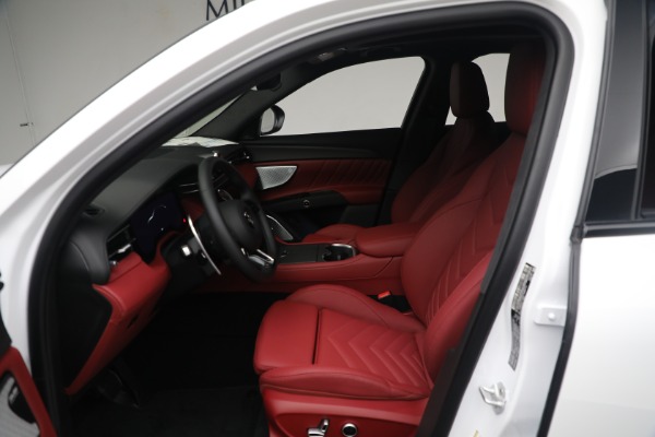 New 2023 Maserati Grecale Trofeo for sale $110,095 at Alfa Romeo of Westport in Westport CT 06880 14