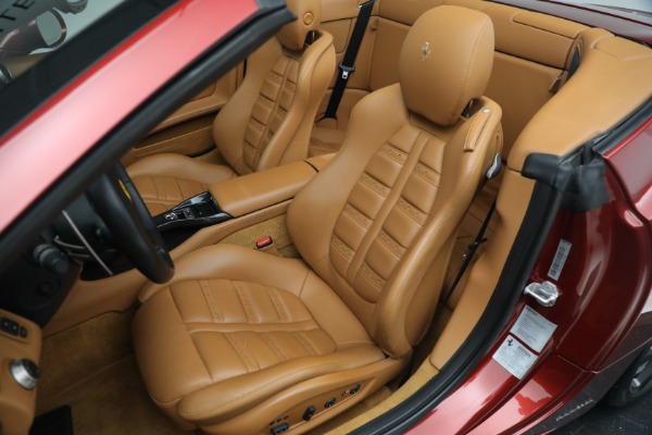 Used 2014 Ferrari California for sale $136,900 at Alfa Romeo of Westport in Westport CT 06880 21