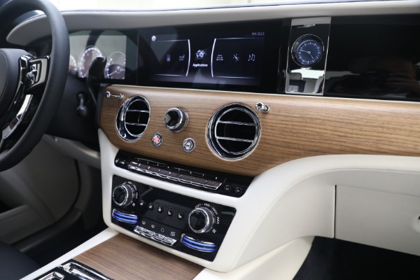 Used 2021 Rolls-Royce Ghost for sale $299,895 at Alfa Romeo of Westport in Westport CT 06880 28