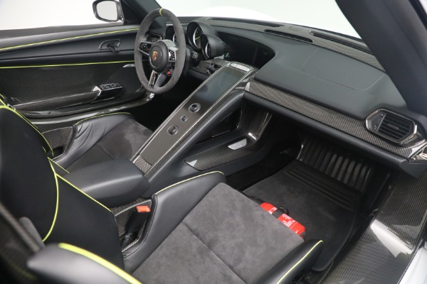 Used 2015 Porsche 918 Spyder for sale Call for price at Alfa Romeo of Westport in Westport CT 06880 26