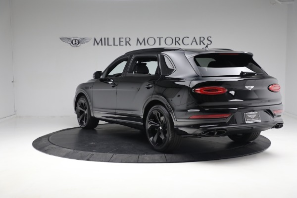 New 2023 Bentley Bentayga EWB V8 for sale $270,600 at Alfa Romeo of Westport in Westport CT 06880 6