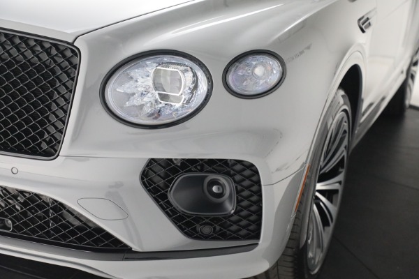New 2023 Bentley Bentayga Azure V8 for sale $275,715 at Alfa Romeo of Westport in Westport CT 06880 17