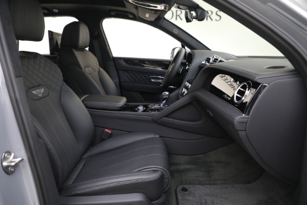 New 2023 Bentley Bentayga Azure V8 for sale $275,715 at Alfa Romeo of Westport in Westport CT 06880 26