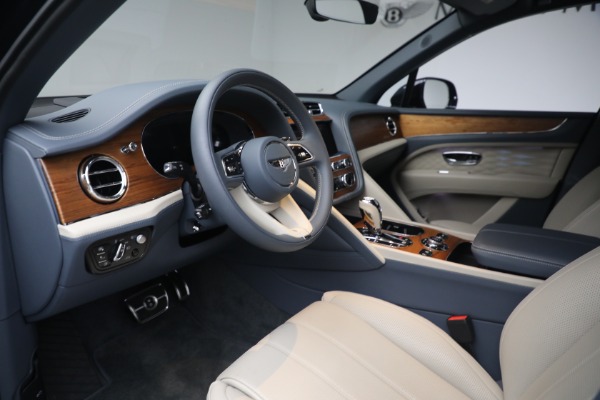 New 2023 Bentley Bentayga EWB Azure V8 for sale $251,900 at Alfa Romeo of Westport in Westport CT 06880 13