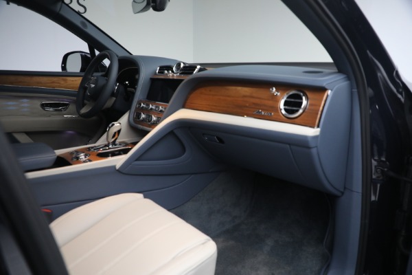 New 2023 Bentley Bentayga EWB Azure V8 for sale $251,900 at Alfa Romeo of Westport in Westport CT 06880 21