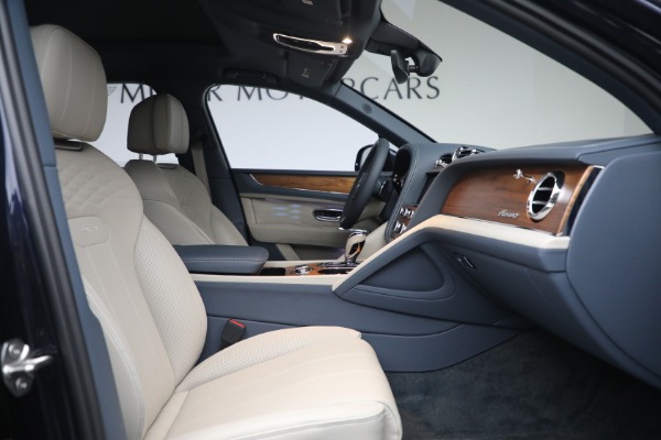 Used 2023 Bentley Bentayga EWB Azure V8 for sale $267,900 at Alfa Romeo of Westport in Westport CT 06880 22