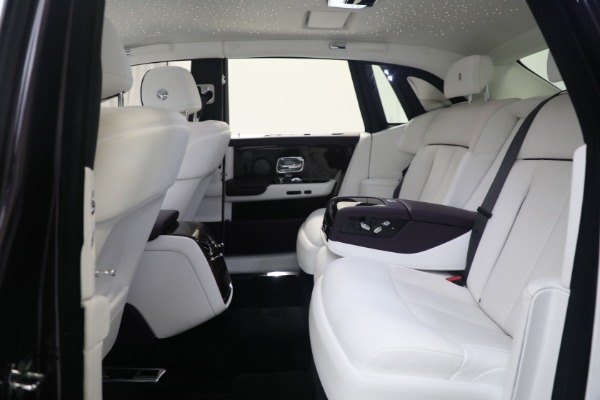 Used 2018 Rolls-Royce Phantom for sale $339,895 at Alfa Romeo of Westport in Westport CT 06880 11