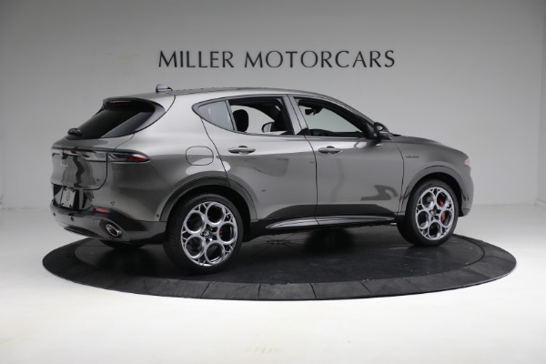 New 2024 Alfa Romeo Tonale Veloce for sale $55,300 at Alfa Romeo of Westport in Westport CT 06880 13