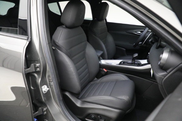 New 2024 Alfa Romeo Tonale Veloce for sale $55,300 at Alfa Romeo of Westport in Westport CT 06880 26