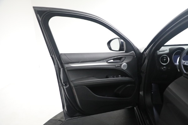 New 2024 Alfa Romeo Stelvio Veloce for sale $58,455 at Alfa Romeo of Westport in Westport CT 06880 28