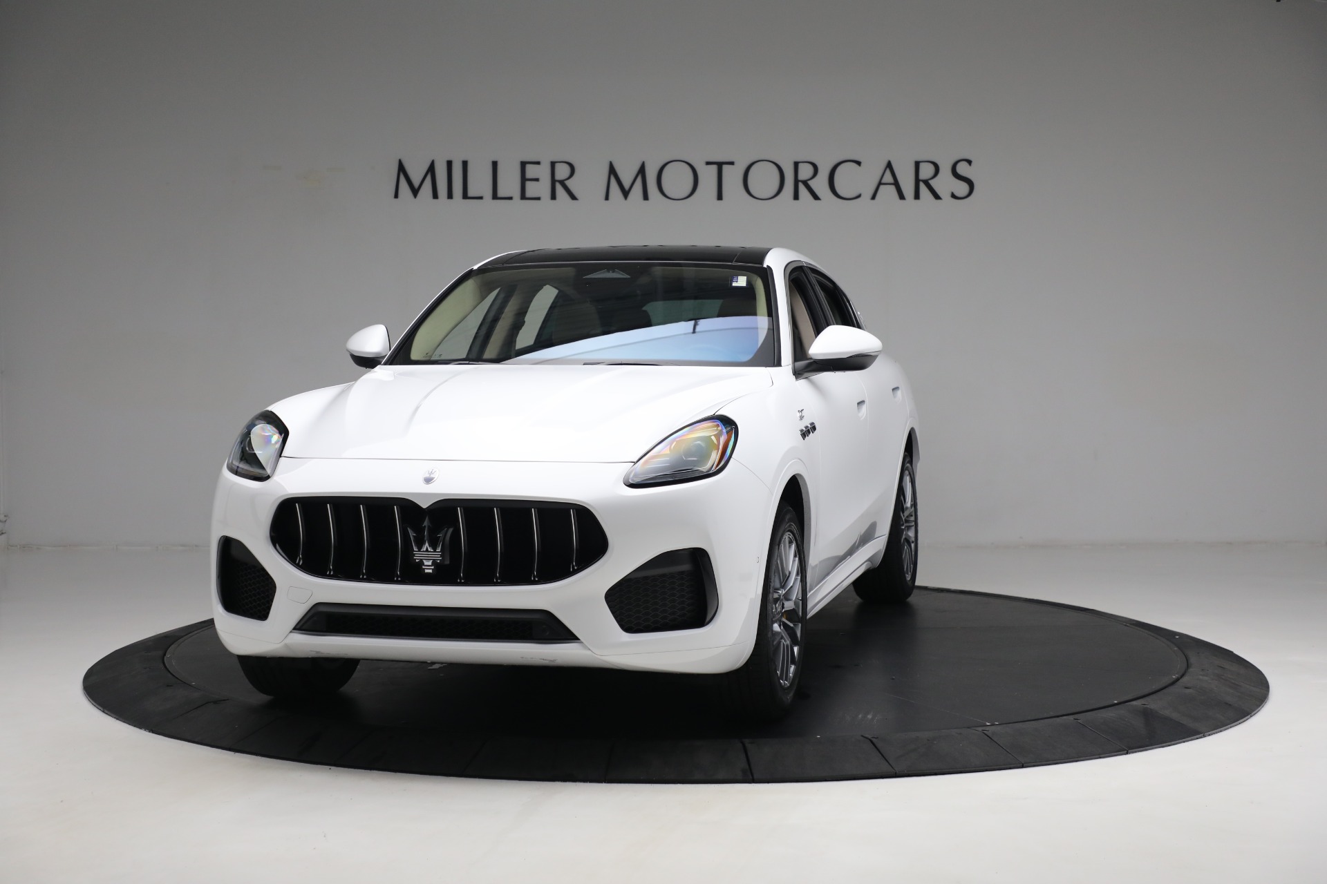 New 2023 Maserati Grecale GT for sale $73,201 at Alfa Romeo of Westport in Westport CT 06880 1
