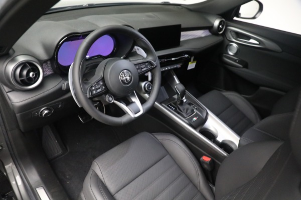 New 2024 Alfa Romeo Tonale Veloce for sale $57,300 at Alfa Romeo of Westport in Westport CT 06880 18