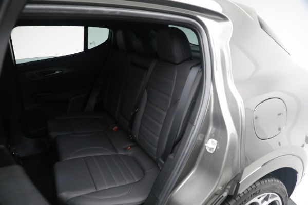 New 2024 Alfa Romeo Tonale Veloce for sale $57,300 at Alfa Romeo of Westport in Westport CT 06880 20