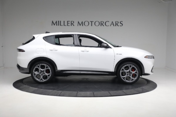 New 2024 Alfa Romeo Tonale Veloce for sale $56,640 at Alfa Romeo of Westport in Westport CT 06880 13