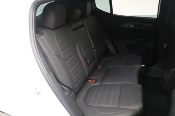 New 2024 Alfa Romeo Tonale Veloce for sale $56,640 at Alfa Romeo of Westport in Westport CT 06880 24