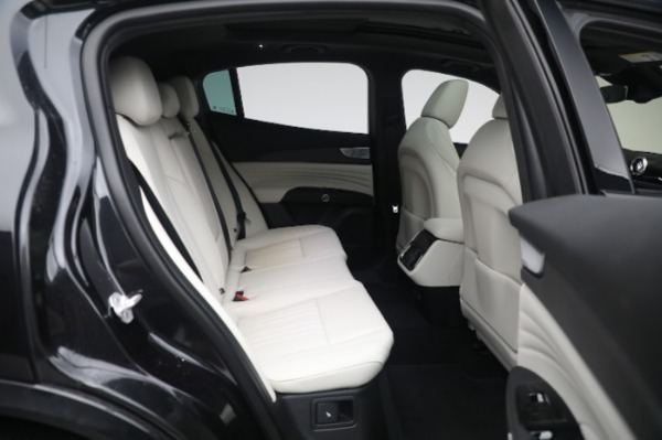 New 2023 Maserati Grecale Modena for sale $88,301 at Alfa Romeo of Westport in Westport CT 06880 25