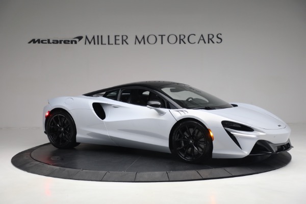 New 2023 McLaren Artura TechLux for sale $279,835 at Alfa Romeo of Westport in Westport CT 06880 10