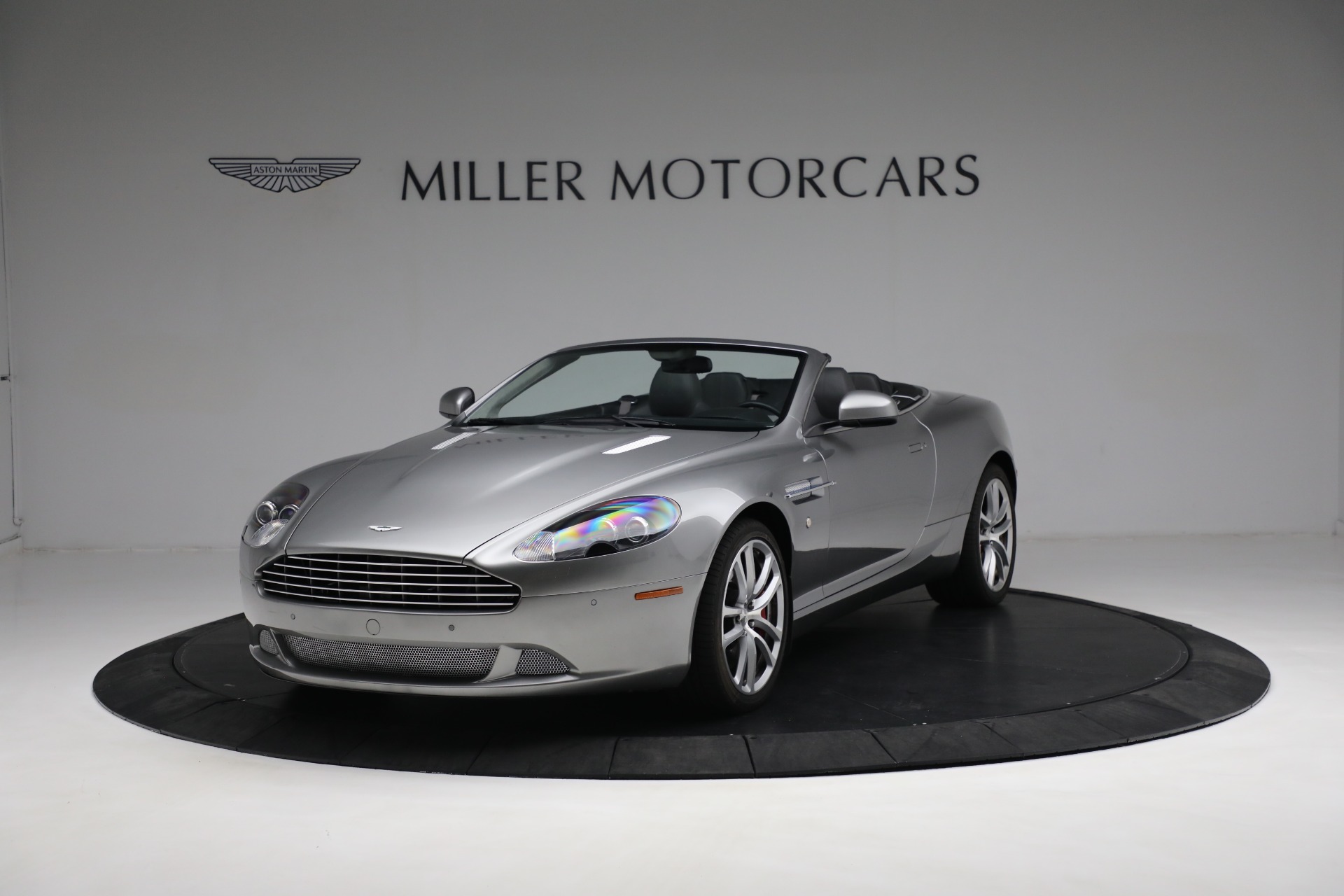 Used 2011 Aston Martin DB9 Volante for sale $79,900 at Alfa Romeo of Westport in Westport CT 06880 1