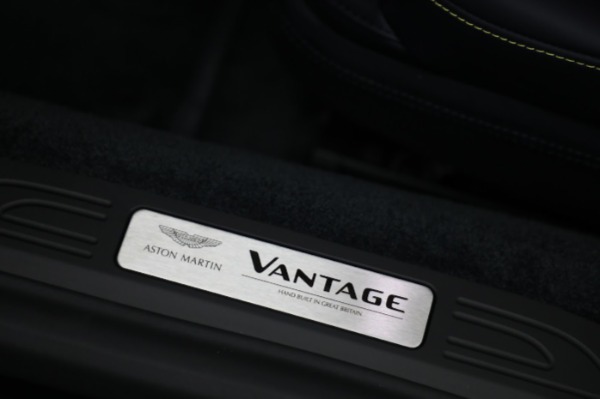New 2023 Aston Martin Vantage V8 for sale $203,286 at Alfa Romeo of Westport in Westport CT 06880 18