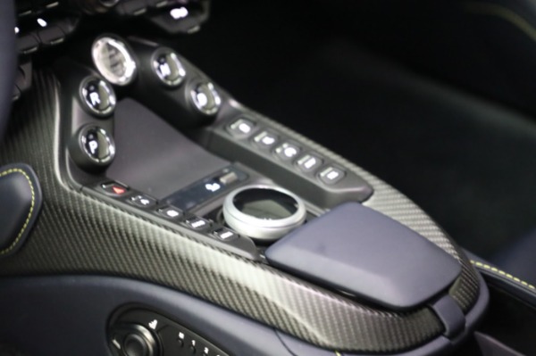 New 2023 Aston Martin Vantage V8 for sale $203,286 at Alfa Romeo of Westport in Westport CT 06880 19