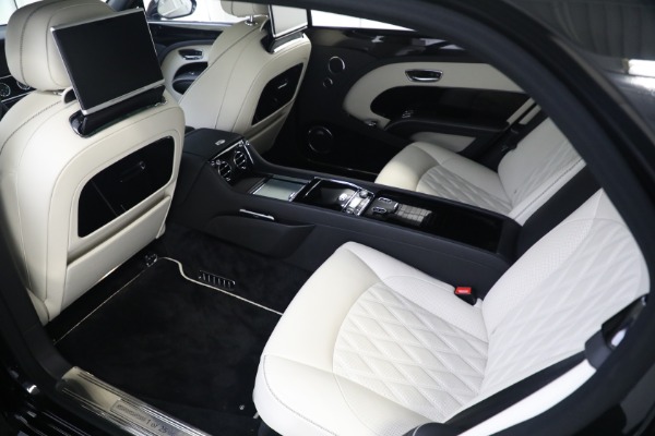 Used 2017 Bentley Mulsanne Extended Wheelbase for sale Sold at Alfa Romeo of Westport in Westport CT 06880 25