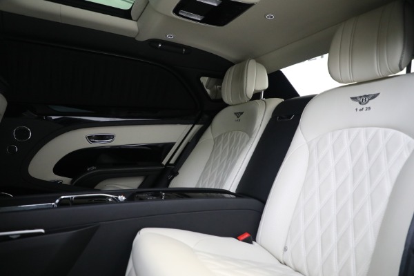 Used 2017 Bentley Mulsanne Extended Wheelbase for sale Sold at Alfa Romeo of Westport in Westport CT 06880 27