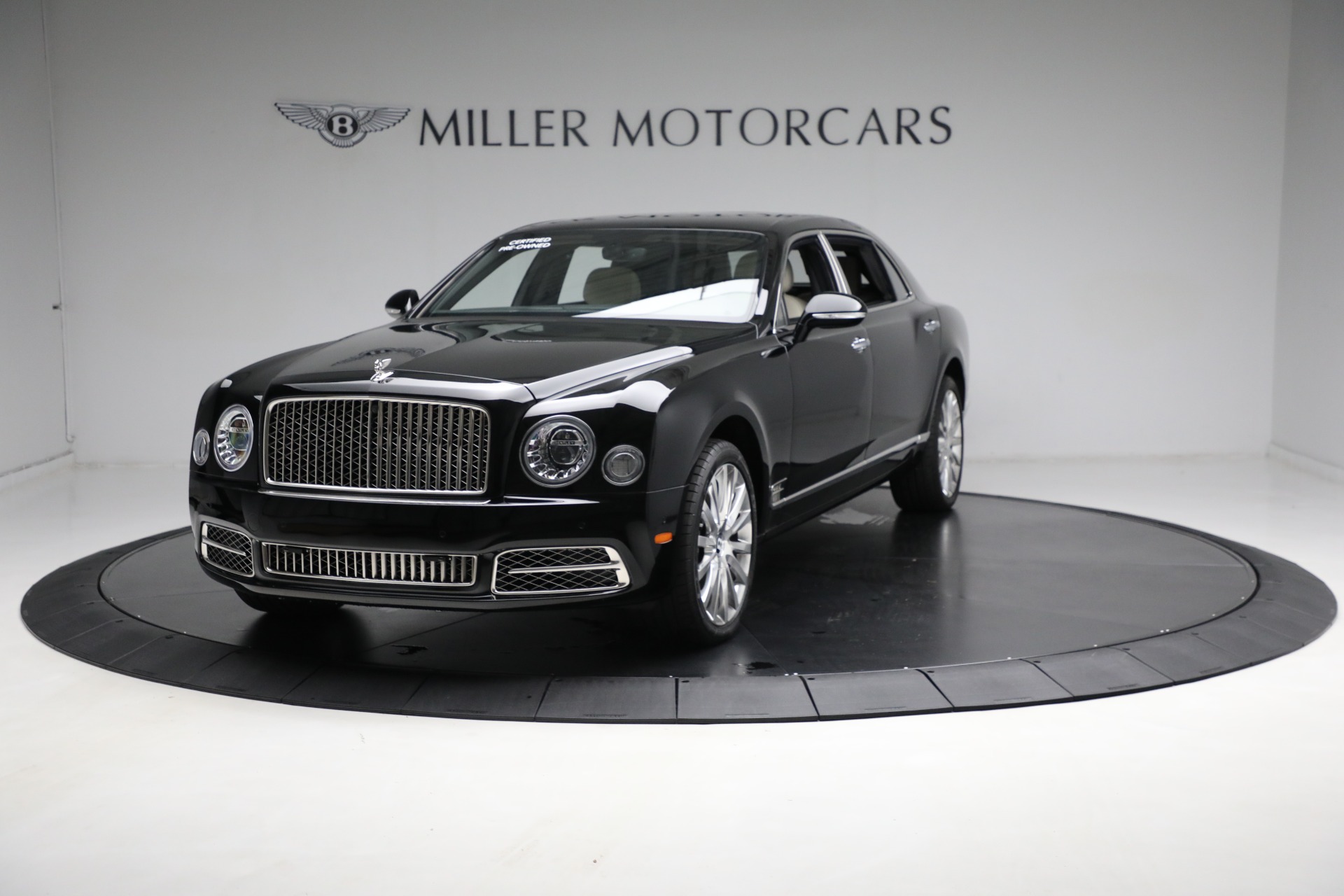 Used 2017 Bentley Mulsanne Extended Wheelbase for sale $259,900 at Alfa Romeo of Westport in Westport CT 06880 1