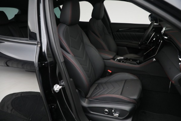 New 2023 Maserati Grecale Modena for sale $91,401 at Alfa Romeo of Westport in Westport CT 06880 23