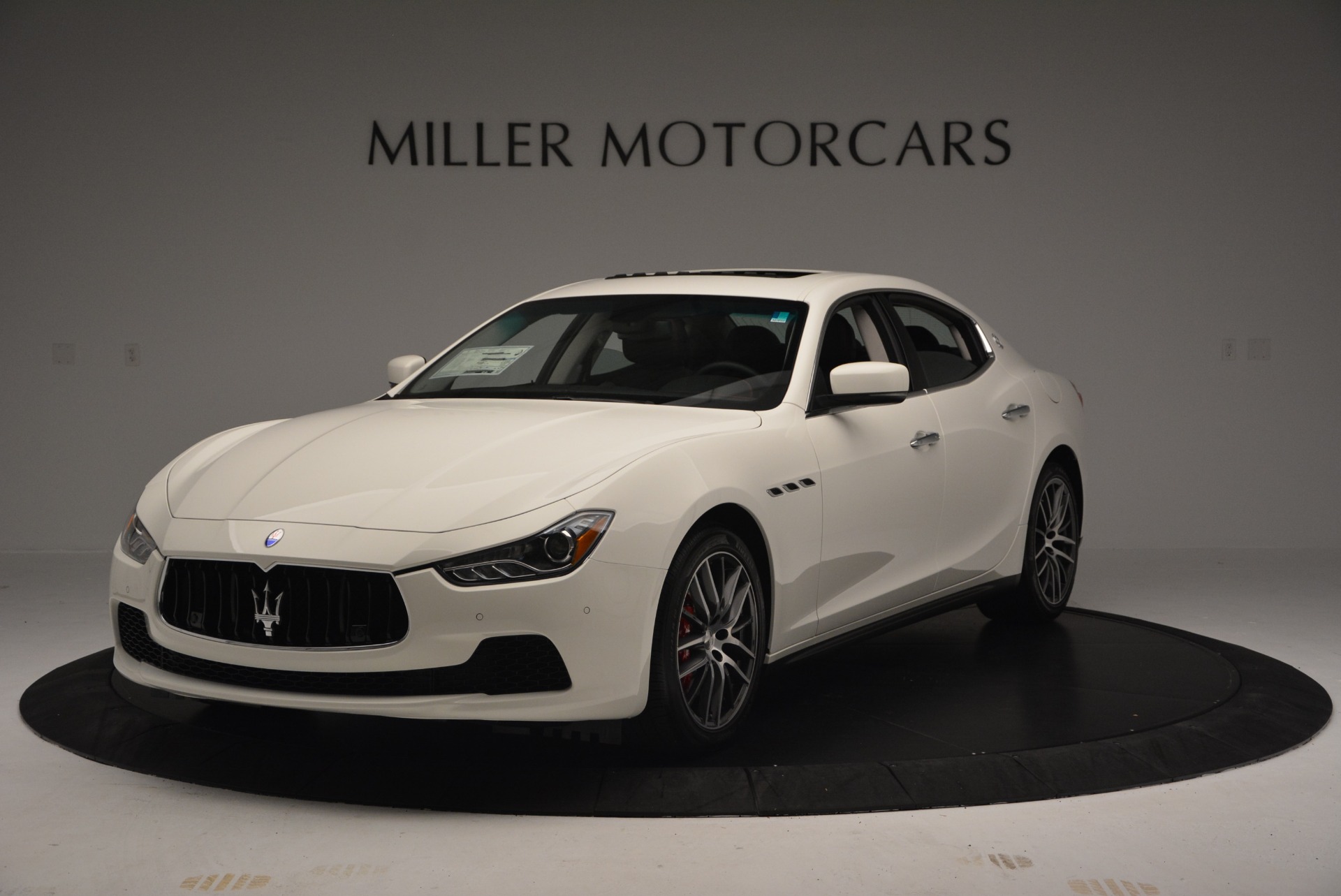 Used 2016 Maserati Ghibli S Q4  EX-LOANER for sale Sold at Alfa Romeo of Westport in Westport CT 06880 1